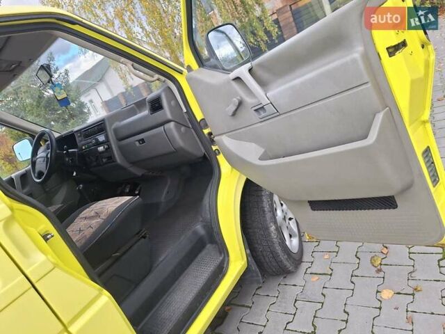 Жовтий Фольксваген Transporter, об'ємом двигуна 1.9 л та пробігом 297 тис. км за 4300 $, фото 25 на Automoto.ua
