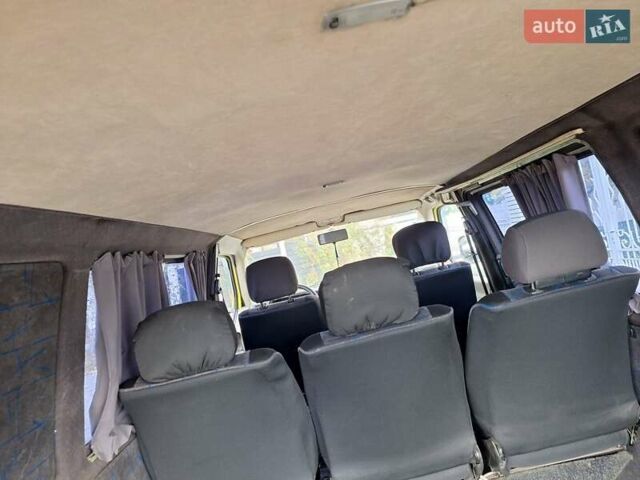 Жовтий Фольксваген Transporter, об'ємом двигуна 1.9 л та пробігом 297 тис. км за 4300 $, фото 22 на Automoto.ua