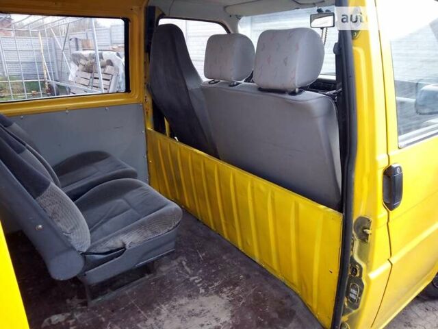 Жовтий Фольксваген Transporter, об'ємом двигуна 1.9 л та пробігом 270 тис. км за 4500 $, фото 11 на Automoto.ua