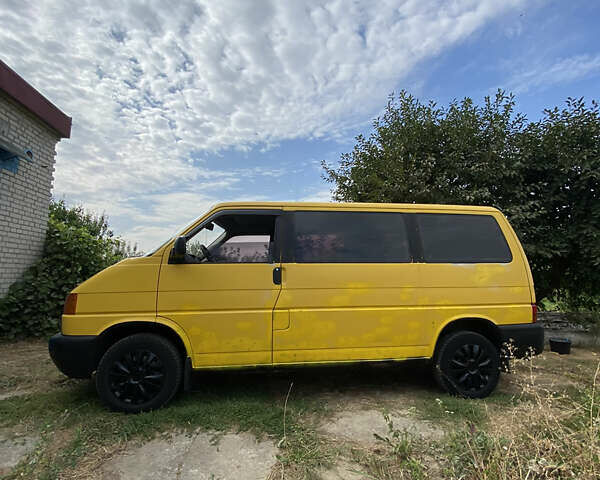 Жовтий Фольксваген Transporter, об'ємом двигуна 1.9 л та пробігом 280 тис. км за 2800 $, фото 6 на Automoto.ua