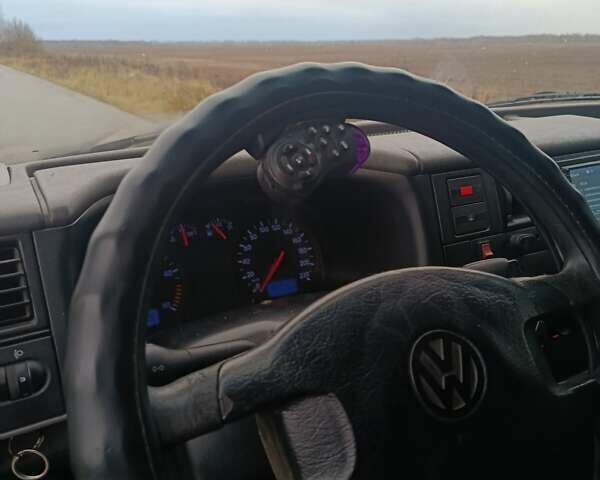 Желтый Фольксваген Transporter, объемом двигателя 2.38 л и пробегом 350 тыс. км за 7000 $, фото 18 на Automoto.ua