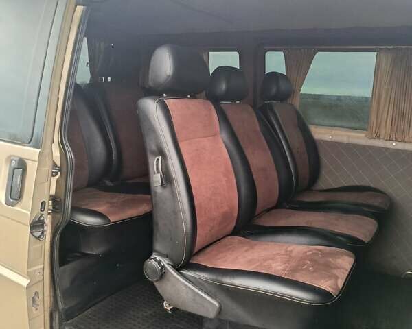 Желтый Фольксваген Transporter, объемом двигателя 2.38 л и пробегом 350 тыс. км за 7000 $, фото 11 на Automoto.ua