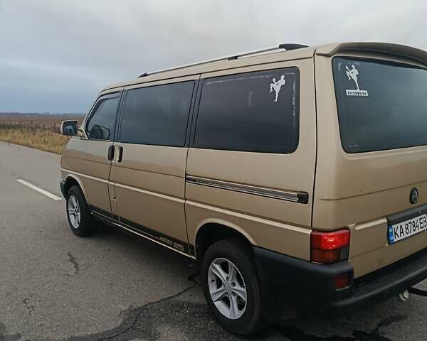 Желтый Фольксваген Transporter, объемом двигателя 2.38 л и пробегом 350 тыс. км за 7000 $, фото 7 на Automoto.ua