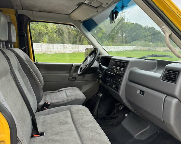 Жовтий Фольксваген Transporter, об'ємом двигуна 1.9 л та пробігом 397 тис. км за 3850 $, фото 10 на Automoto.ua
