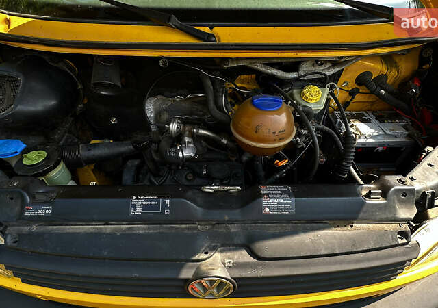 Жовтий Фольксваген Transporter, об'ємом двигуна 1.9 л та пробігом 409 тис. км за 5000 $, фото 8 на Automoto.ua