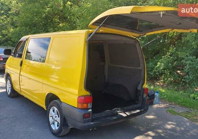 Желтый Фольксваген Transporter, объемом двигателя 0 л и пробегом 312 тыс. км за 5600 $, фото 9 на Automoto.ua