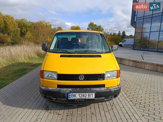 Желтый Фольксваген Transporter, объемом двигателя 2.46 л и пробегом 300 тыс. км за 3950 $, фото 9 на Automoto.ua