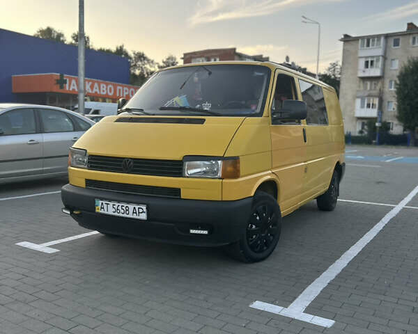 Желтый Фольксваген Transporter, объемом двигателя 1.9 л и пробегом 320 тыс. км за 5300 $, фото 14 на Automoto.ua