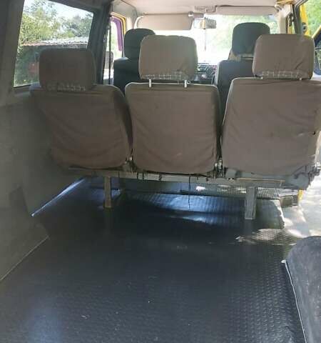 Желтый Фольксваген Transporter, объемом двигателя 0 л и пробегом 312 тыс. км за 5600 $, фото 12 на Automoto.ua