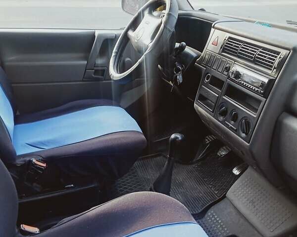 Жовтий Фольксваген Transporter, об'ємом двигуна 1.9 л та пробігом 250 тис. км за 4800 $, фото 5 на Automoto.ua