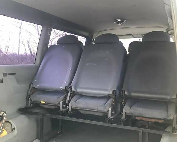 Желтый Фольксваген Transporter, объемом двигателя 1.9 л и пробегом 347 тыс. км за 5500 $, фото 5 на Automoto.ua