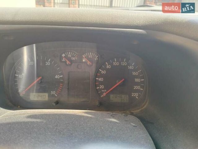 Желтый Фольксваген Transporter, объемом двигателя 1.9 л и пробегом 284 тыс. км за 5800 $, фото 1 на Automoto.ua