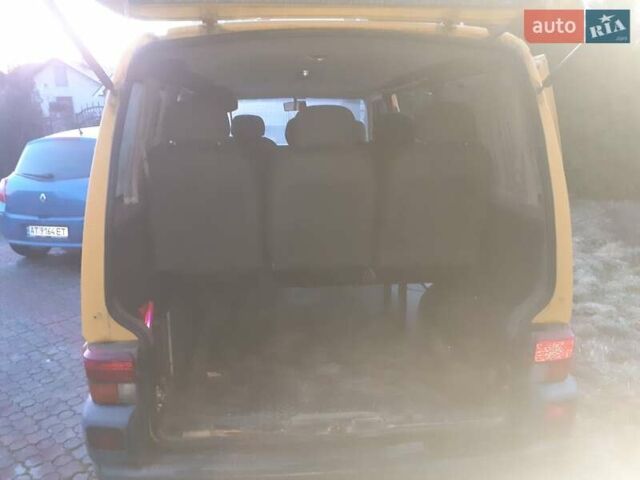 Желтый Фольксваген Transporter, объемом двигателя 1.9 л и пробегом 288 тыс. км за 4200 $, фото 7 на Automoto.ua