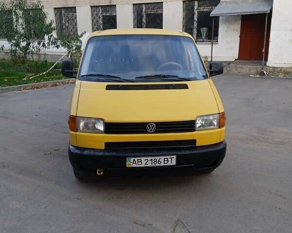 Жовтий Фольксваген Transporter, об'ємом двигуна 1.9 л та пробігом 307 тис. км за 5700 $, фото 1 на Automoto.ua