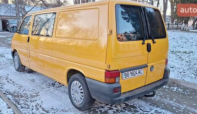Желтый Фольксваген Transporter, объемом двигателя 2.5 л и пробегом 370 тыс. км за 5900 $, фото 7 на Automoto.ua