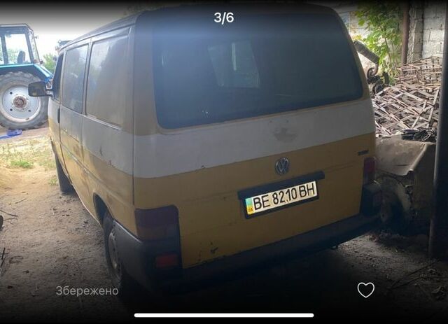 Желтый Фольксваген Transporter, объемом двигателя 2.5 л и пробегом 500 тыс. км за 3500 $, фото 1 на Automoto.ua
