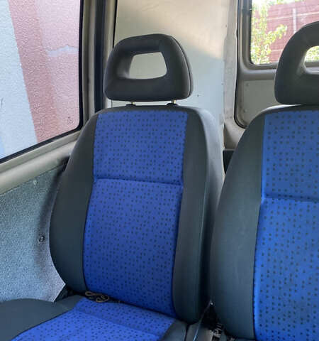 Желтый Фольксваген Transporter, объемом двигателя 1.9 л и пробегом 181 тыс. км за 6400 $, фото 7 на Automoto.ua