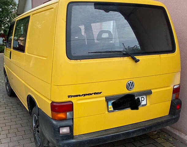 Желтый Фольксваген Transporter, объемом двигателя 1.9 л и пробегом 181 тыс. км за 6400 $, фото 2 на Automoto.ua