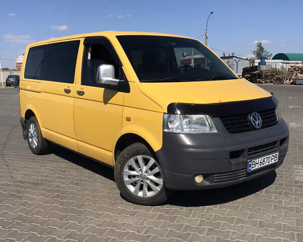 Жовтий Фольксваген Transporter, об'ємом двигуна 1.9 л та пробігом 370 тис. км за 7508 $, фото 4 на Automoto.ua