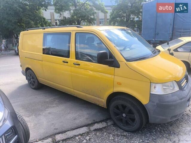 Жовтий Фольксваген Transporter, об'ємом двигуна 2.5 л та пробігом 270 тис. км за 5500 $, фото 1 на Automoto.ua