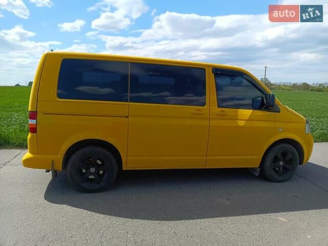 Желтый Фольксваген Transporter, объемом двигателя 1.9 л и пробегом 316 тыс. км за 10000 $, фото 8 на Automoto.ua