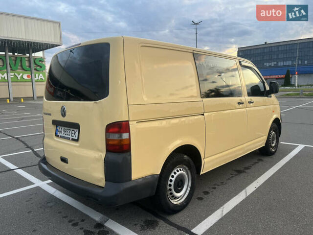 Желтый Фольксваген Transporter, объемом двигателя 2 л и пробегом 190 тыс. км за 7700 $, фото 4 на Automoto.ua