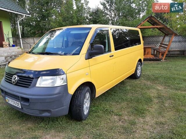 Желтый Фольксваген Transporter, объемом двигателя 2.5 л и пробегом 360 тыс. км за 7900 $, фото 4 на Automoto.ua