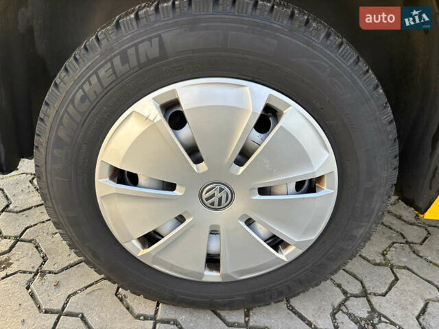 Желтый Фольксваген Transporter, объемом двигателя 1.97 л и пробегом 207 тыс. км за 14500 $, фото 15 на Automoto.ua