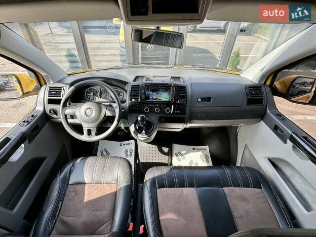 Жовтий Фольксваген Transporter, об'ємом двигуна 1.97 л та пробігом 412 тис. км за 10400 $, фото 11 на Automoto.ua