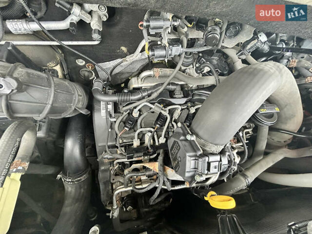 Жовтий Фольксваген Transporter, об'ємом двигуна 2 л та пробігом 160 тис. км за 12241 $, фото 9 на Automoto.ua