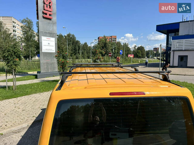 Жовтий Фольксваген Transporter, об'ємом двигуна 2 л та пробігом 160 тис. км за 12241 $, фото 4 на Automoto.ua