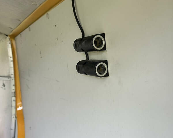 Жовтий Фольксваген Transporter, об'ємом двигуна 2 л та пробігом 160 тис. км за 12241 $, фото 12 на Automoto.ua