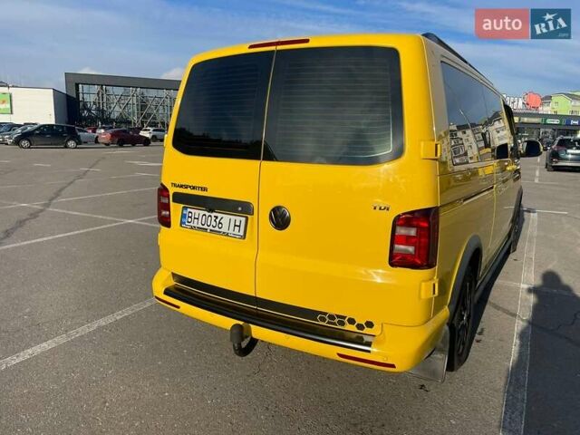 Жовтий Фольксваген Transporter, об'ємом двигуна 2 л та пробігом 250 тис. км за 20500 $, фото 1 на Automoto.ua