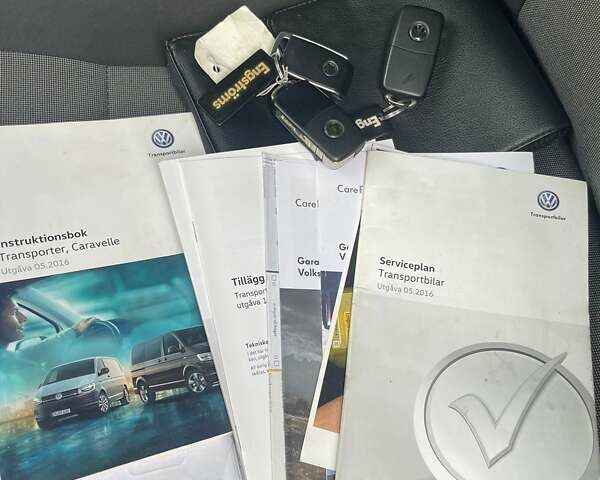 Жовтий Фольксваген Transporter, об'ємом двигуна 2 л та пробігом 250 тис. км за 20500 $, фото 10 на Automoto.ua