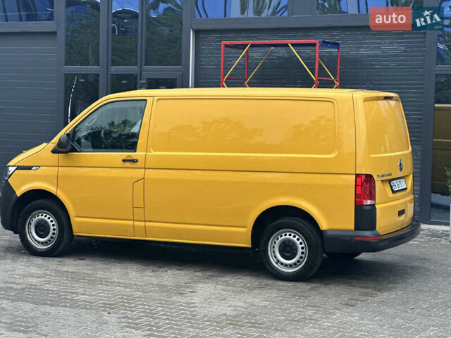 Желтый Фольксваген Transporter, объемом двигателя 2 л и пробегом 126 тыс. км за 19999 $, фото 10 на Automoto.ua