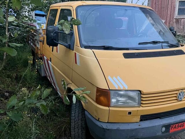 Жовтий Фольксваген Transporter, об'ємом двигуна 2.4 л та пробігом 290 тис. км за 3600 $, фото 5 на Automoto.ua