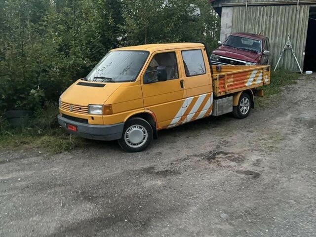Жовтий Фольксваген Transporter, об'ємом двигуна 2.4 л та пробігом 290 тис. км за 3600 $, фото 3 на Automoto.ua
