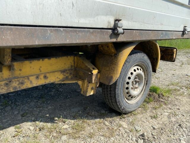 Желтый Фольксваген Transporter, объемом двигателя 2.5 л и пробегом 494 тыс. км за 4900 $, фото 4 на Automoto.ua