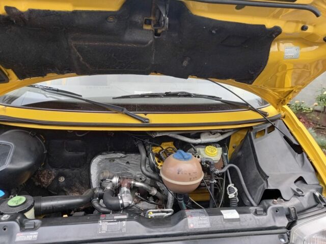 Желтый Фольксваген Transporter, объемом двигателя 1.9 л и пробегом 333 тыс. км за 6250 $, фото 14 на Automoto.ua