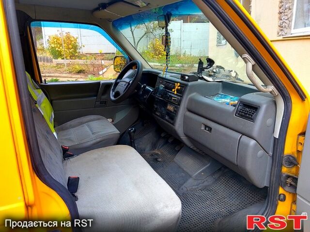 Фольксваген Transporter 1998 у Харкові на Automoto.ua Жовтий Фольксваген Transporter, об'ємом двигуна 1.9 л та пробігом 286 тис. км за 4000 $, фото 4 на Automoto.ua