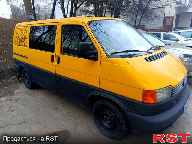 Желтый Фольксваген Transporter, объемом двигателя 1.9 л и пробегом 260 тыс. км за 4500 $, фото 3 на Automoto.ua