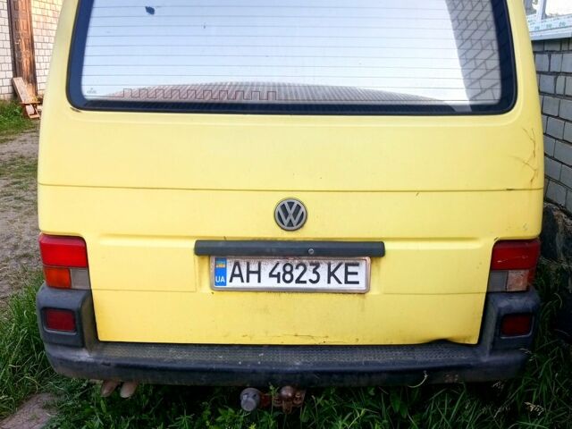 Желтый Фольксваген Transporter, объемом двигателя 2.5 л и пробегом 57 тыс. км за 4300 $, фото 5 на Automoto.ua