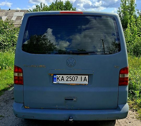 Желтый Фольксваген Transporter, объемом двигателя 2.5 л и пробегом 388 тыс. км за 5500 $, фото 1 на Automoto.ua