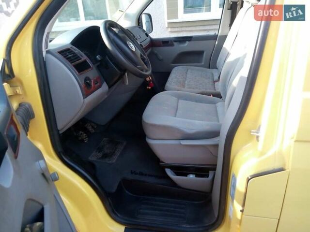 Фольксваген Transporter 2005 в Лысянке на Automoto.ua Желтый Фольксваген Transporter, объемом двигателя 1.9 л и пробегом 300 тыс. км за 8000 $, фото 5 на Automoto.ua