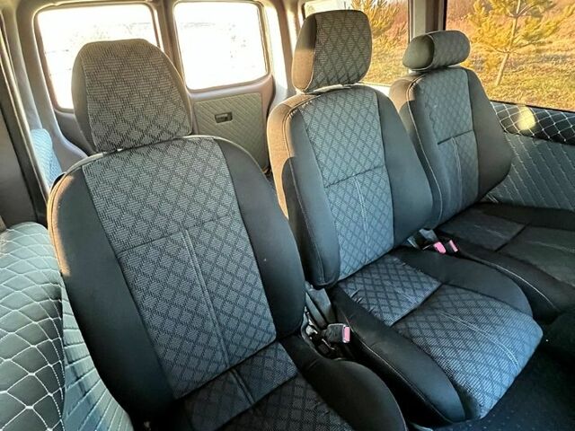 Желтый Фольксваген Transporter, объемом двигателя 19 л и пробегом 287 тыс. км за 7350 $, фото 8 на Automoto.ua