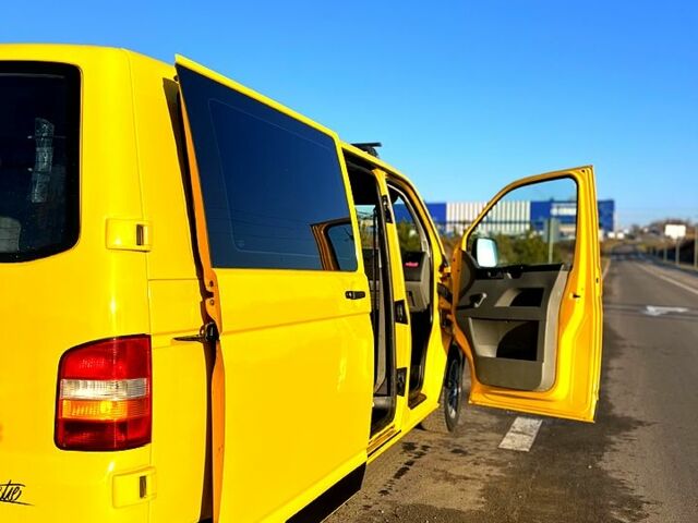 Желтый Фольксваген Transporter, объемом двигателя 19 л и пробегом 287 тыс. км за 7350 $, фото 7 на Automoto.ua