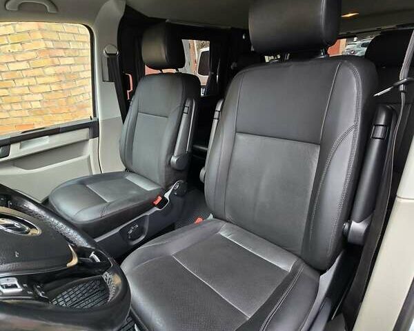 Серый Фольксваген Transporter, объемом двигателя 2 л и пробегом 183 тыс. км за 39999 $, фото 62 на Automoto.ua