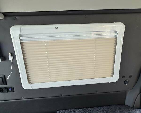 Серый Фольксваген Transporter, объемом двигателя 2 л и пробегом 183 тыс. км за 39999 $, фото 31 на Automoto.ua