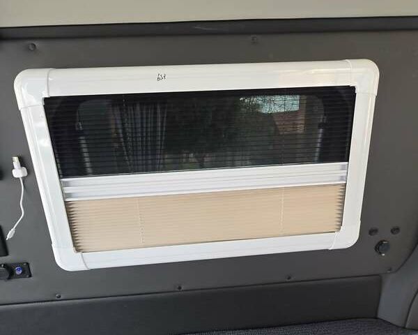 Серый Фольксваген Transporter, объемом двигателя 2 л и пробегом 183 тыс. км за 39999 $, фото 32 на Automoto.ua