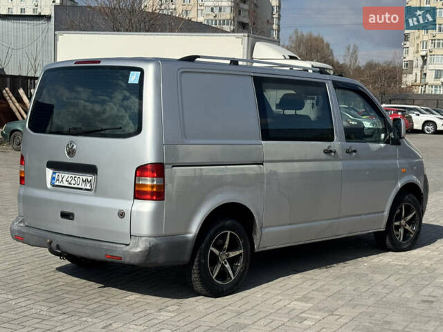 Серый Фольксваген Transporter, объемом двигателя 1.9 л и пробегом 390 тыс. км за 6000 $, фото 11 на Automoto.ua